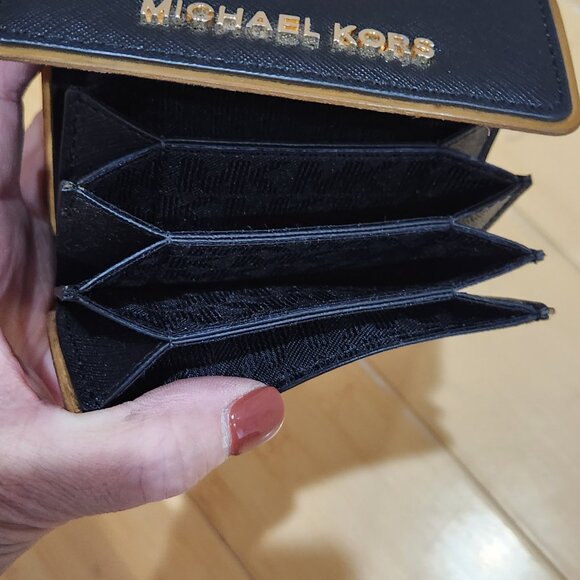 Michael kors card holder - Picture 2 of 2